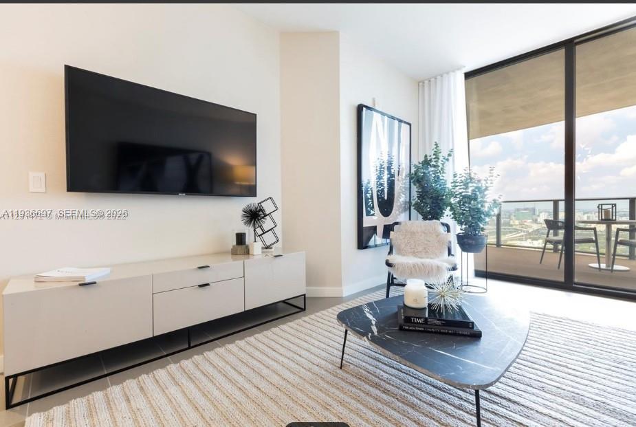 CANVAS CONDO - Residential