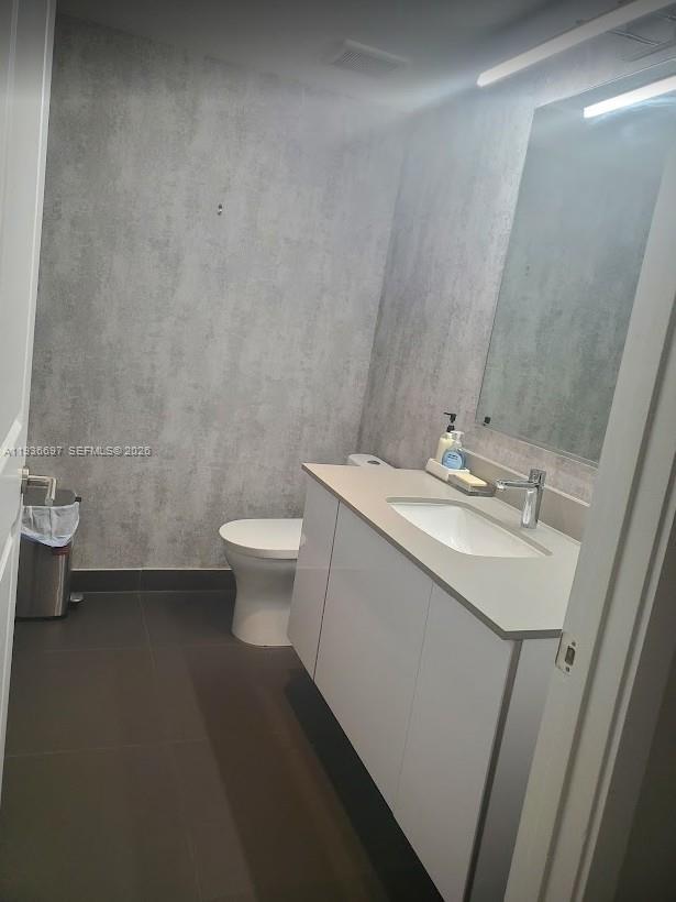 CANVAS CONDO - Residential