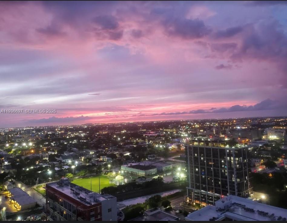 CANVAS CONDO - Residential