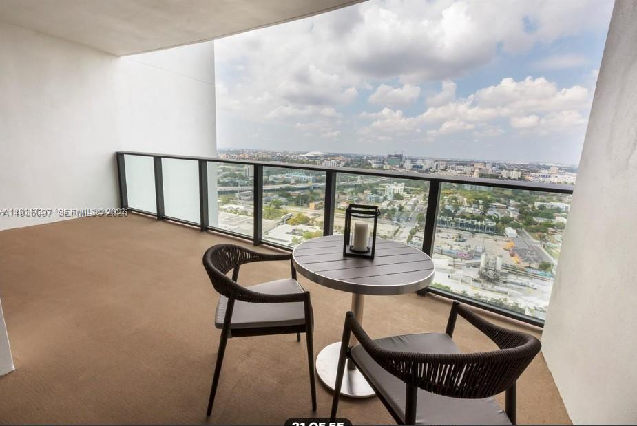 CANVAS CONDO - Residential