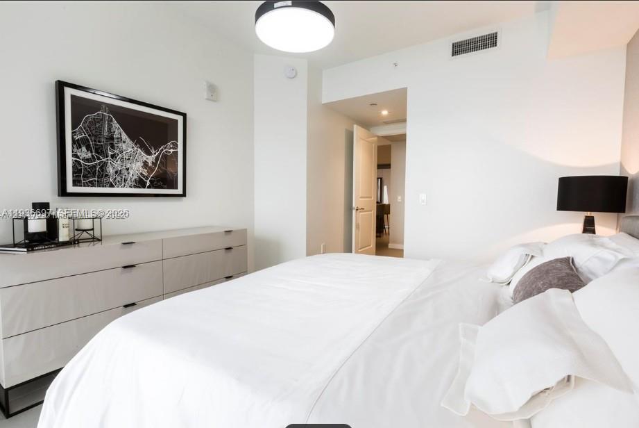 CANVAS CONDO - Residential