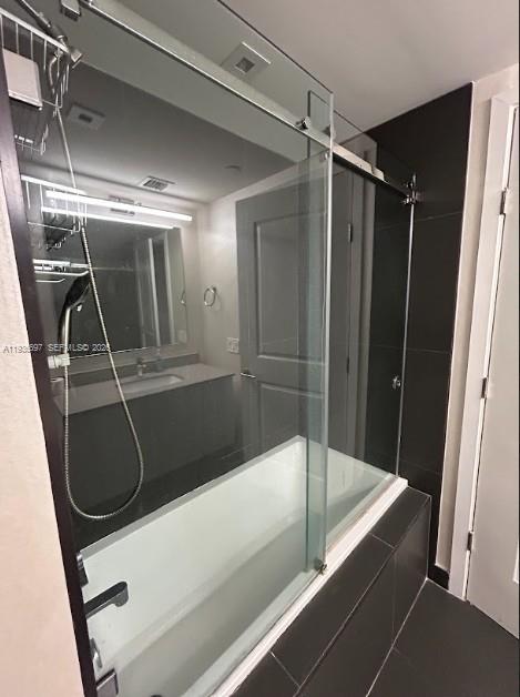 CANVAS CONDO - Residential