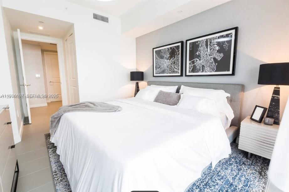 CANVAS CONDO - Residential