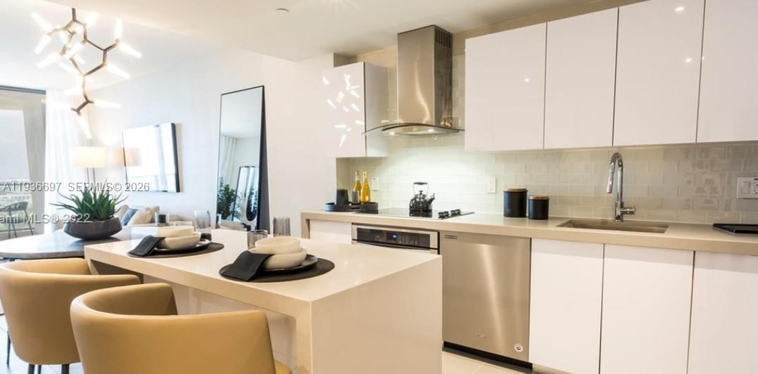 CANVAS CONDO - Residential