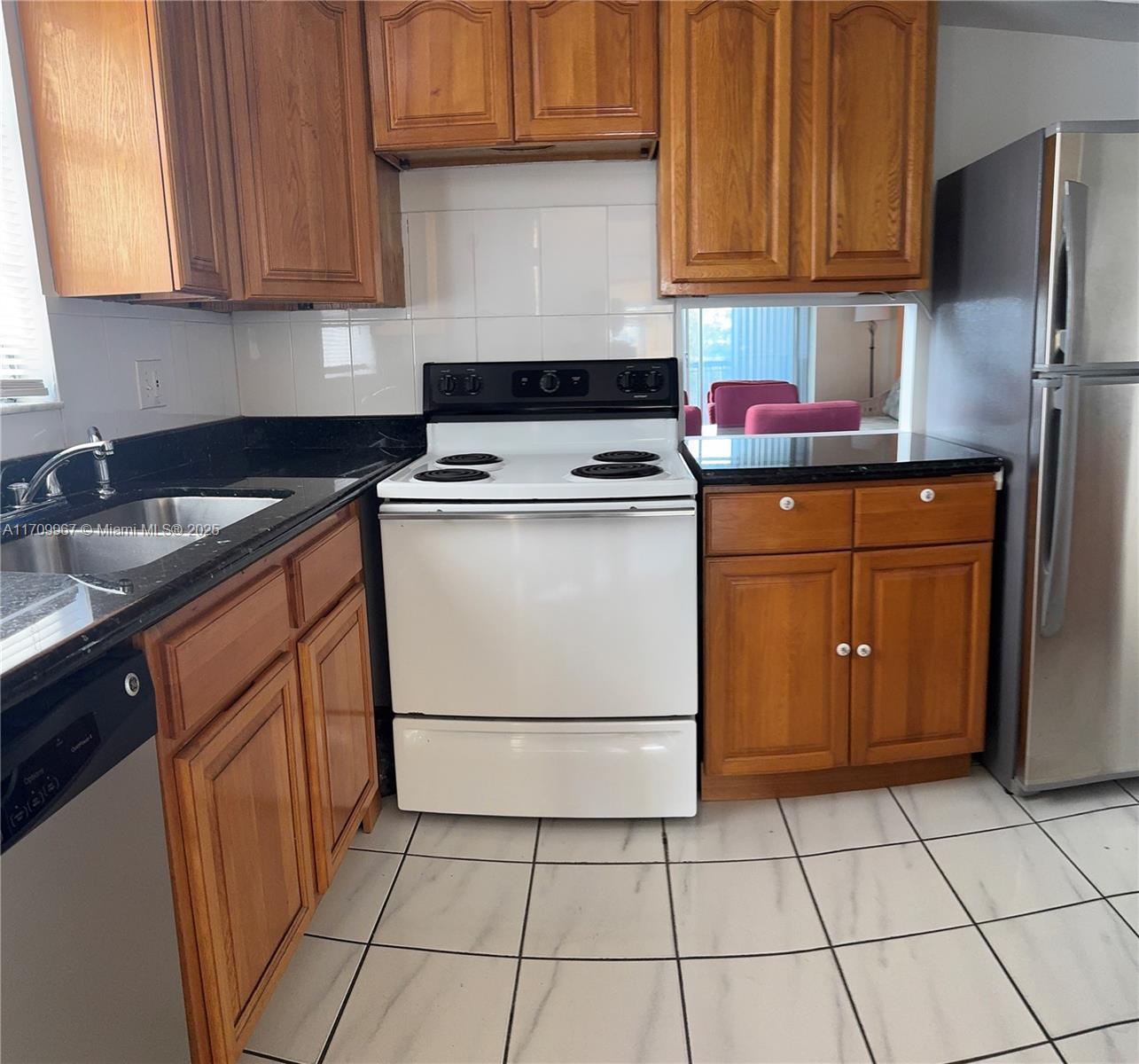 THREE SEASONS CONDO BLDG - Residential