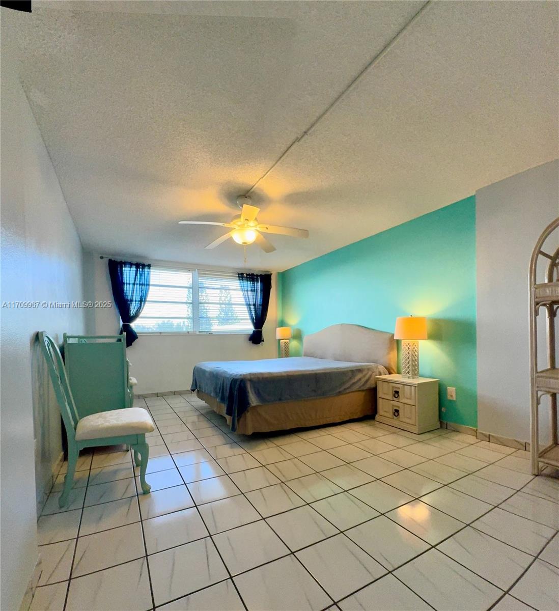 THREE SEASONS CONDO BLDG - Residential