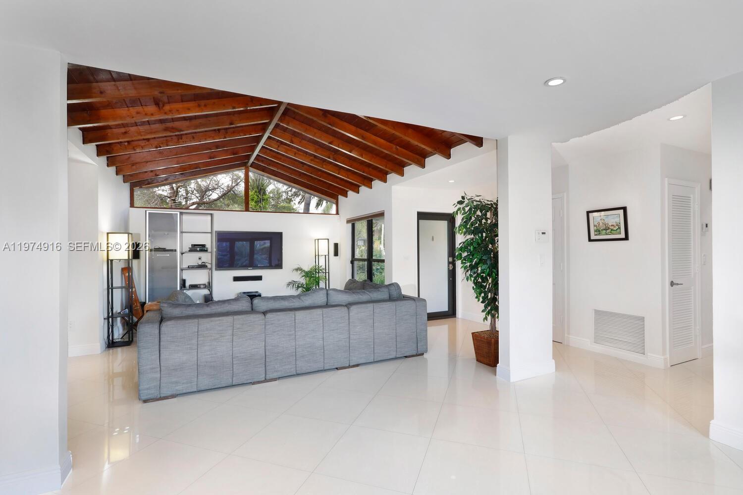 GALLOWAY ESTS 1ST ADDN - Residential Lease