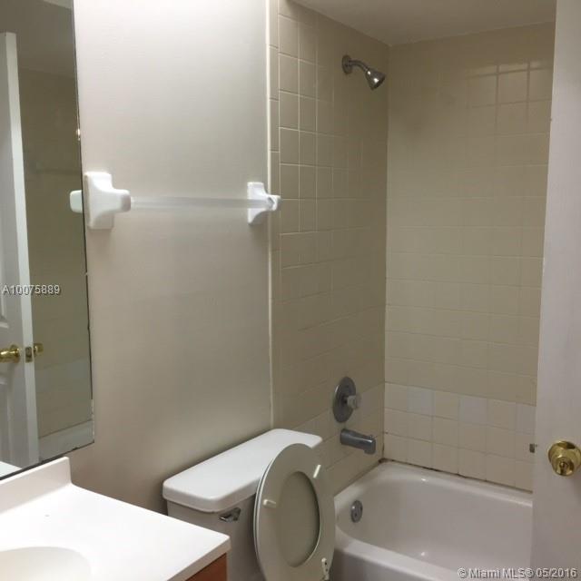 Twnhms Audubon - Residential Lease