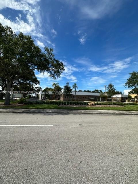 4650 N Dixie Hwy