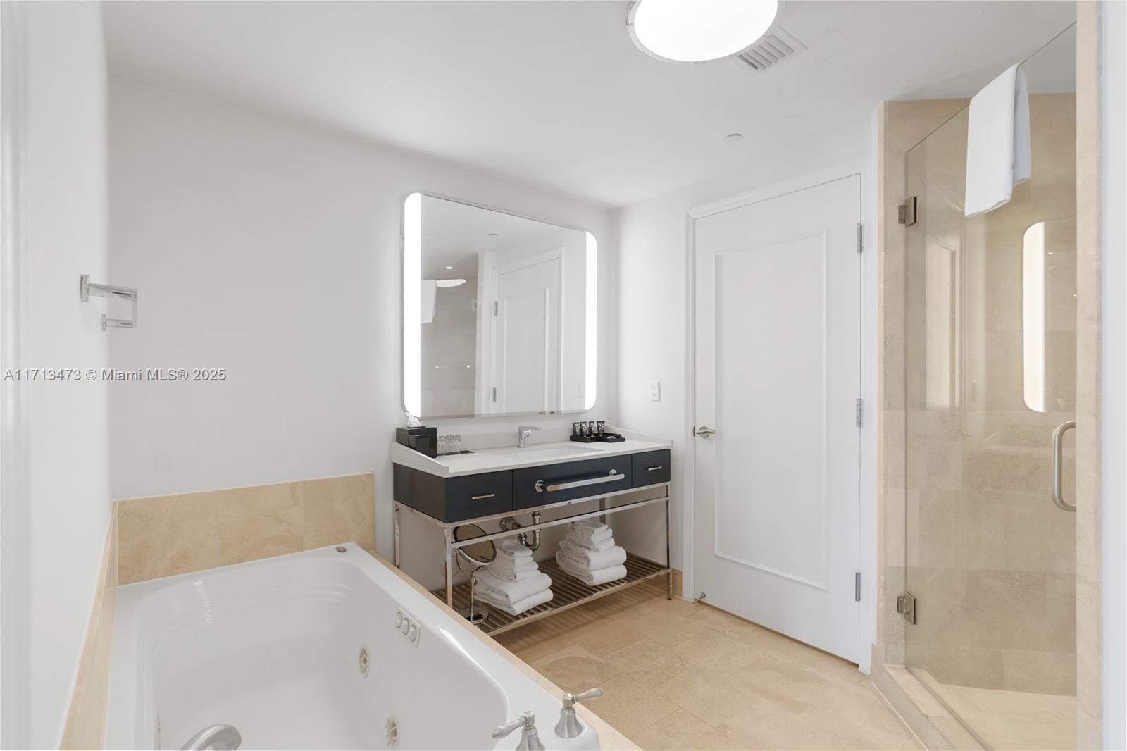 FONTAINEBLEAU II TRESOR - Residential