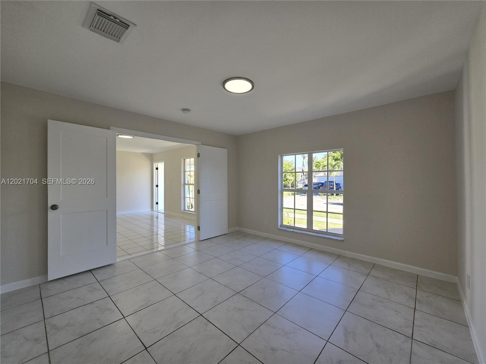 MEADOW WOOD MANOR #4 - Residential