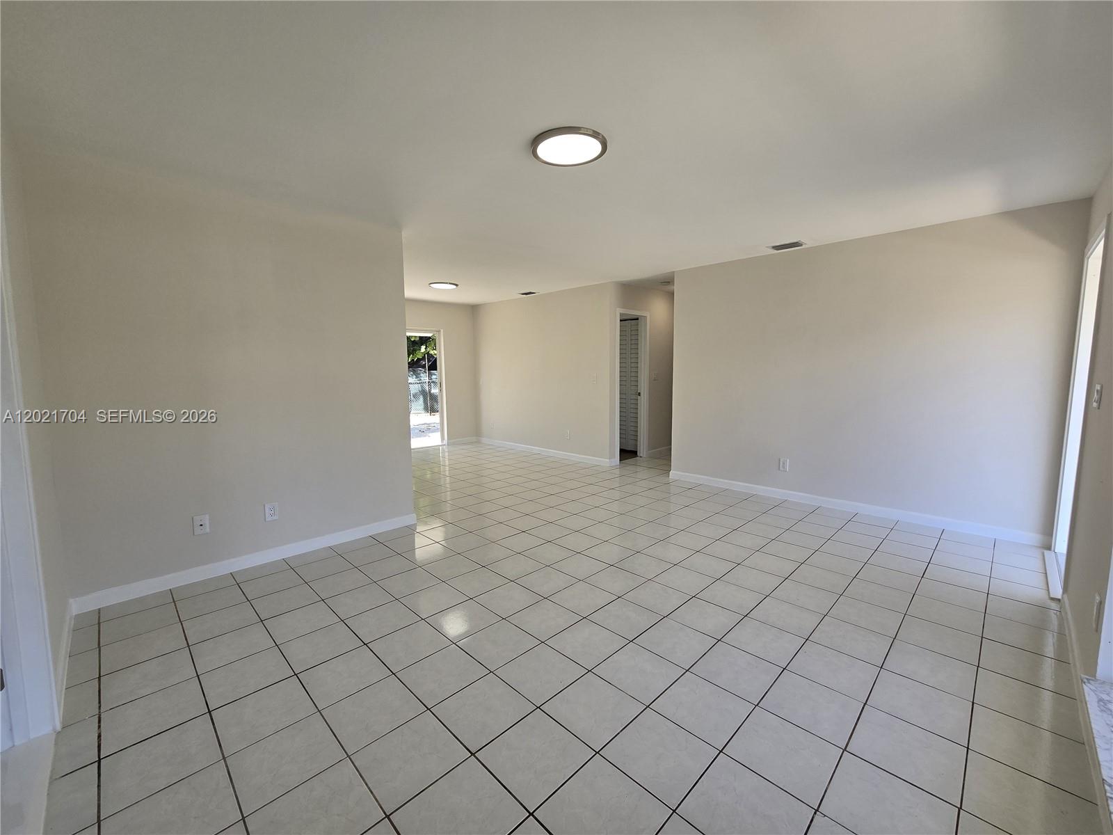 MEADOW WOOD MANOR #4 - Residential
