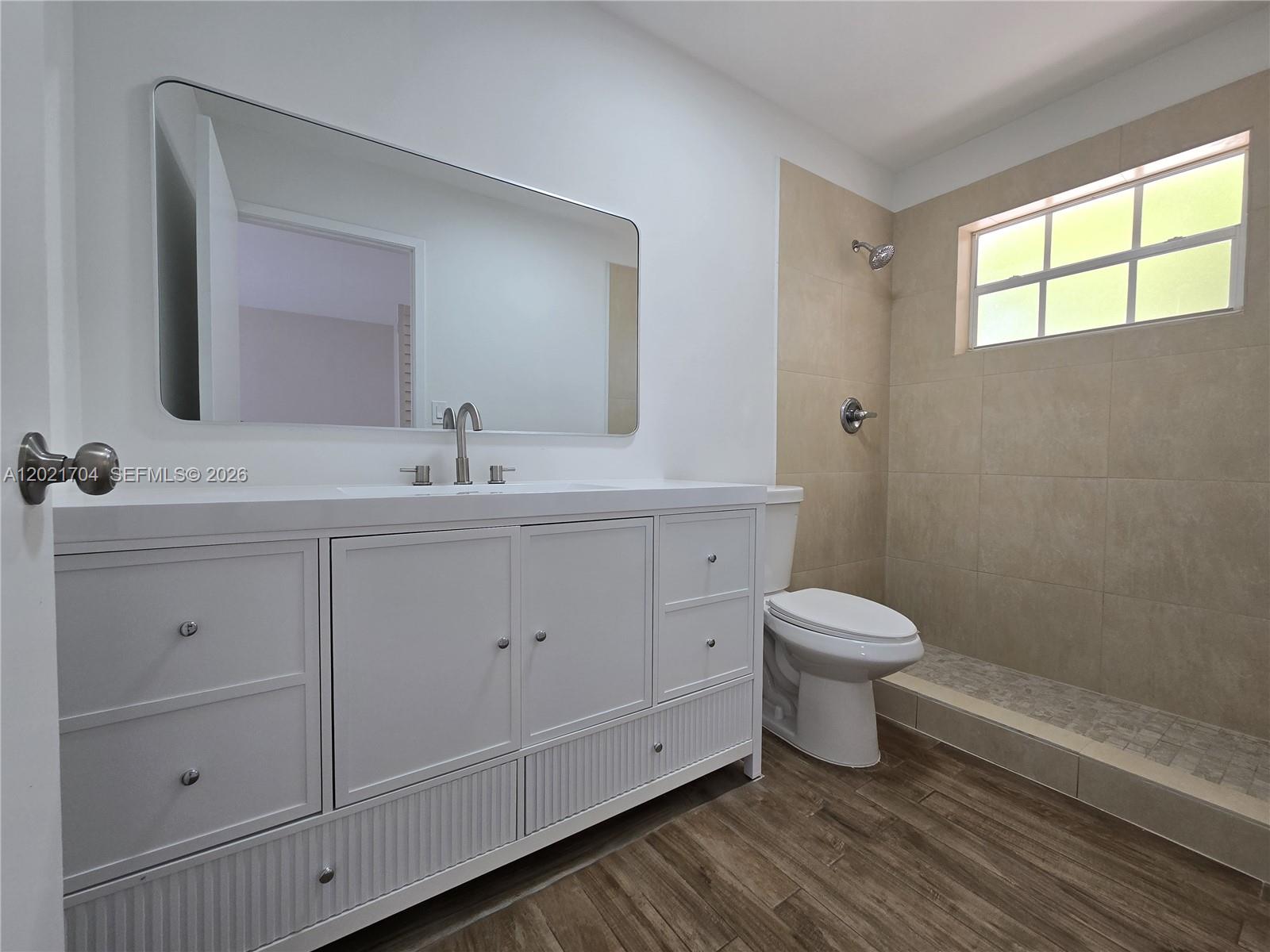 MEADOW WOOD MANOR #4 - Residential