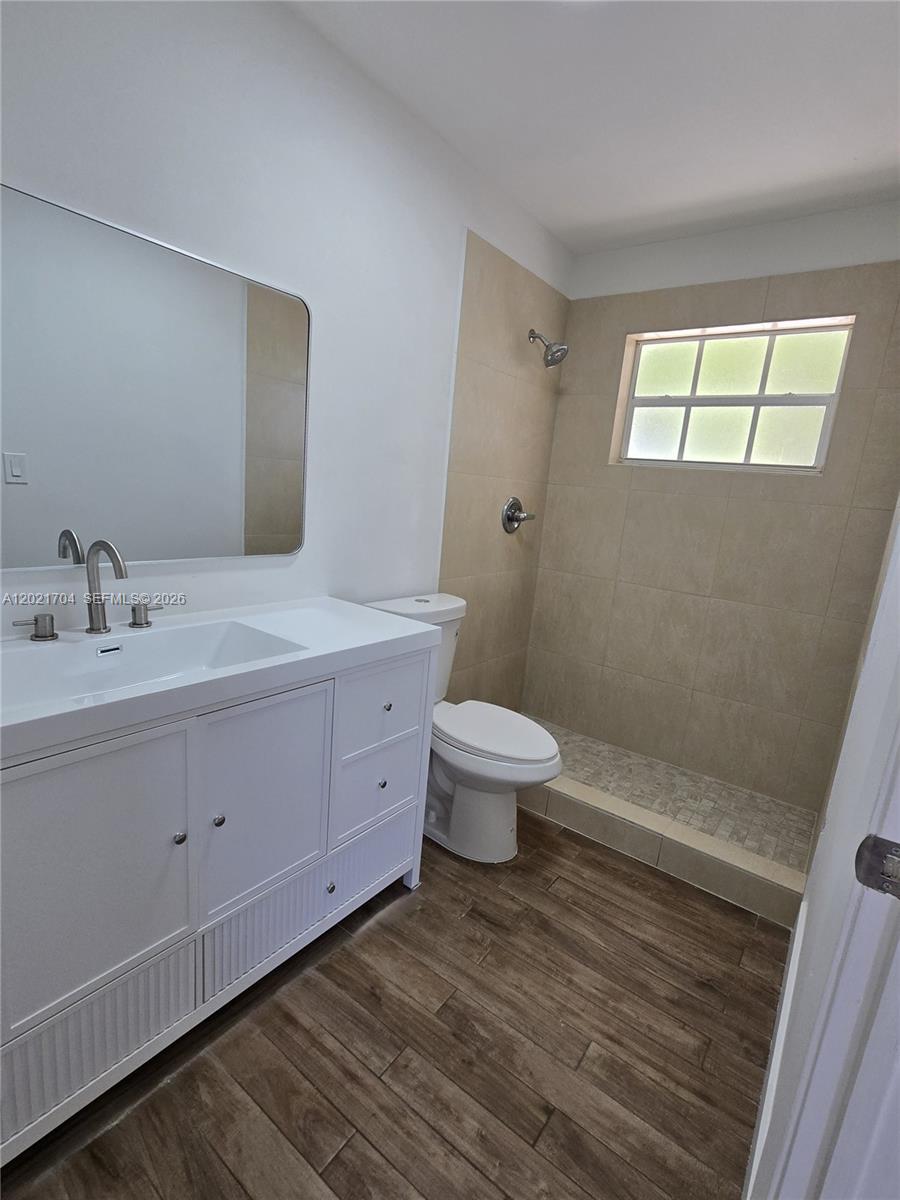 MEADOW WOOD MANOR #4 - Residential