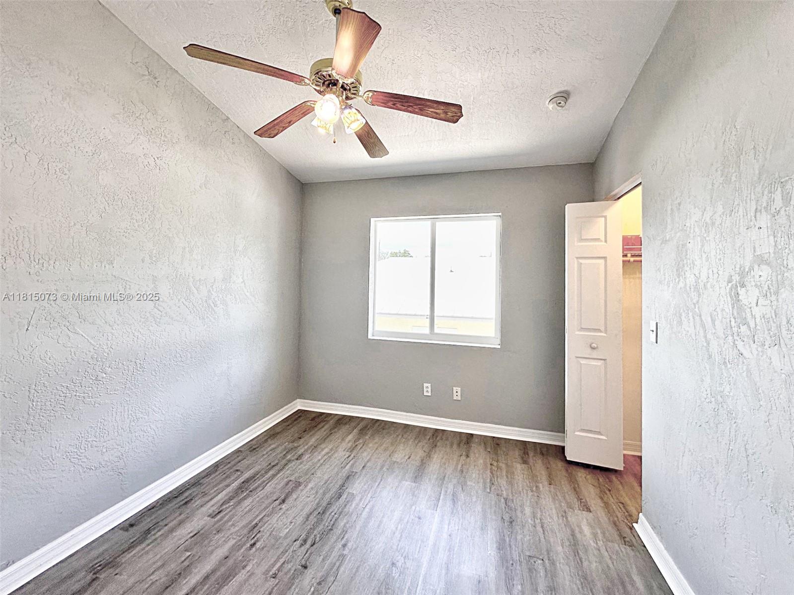 LARGO GARDENS - Residential