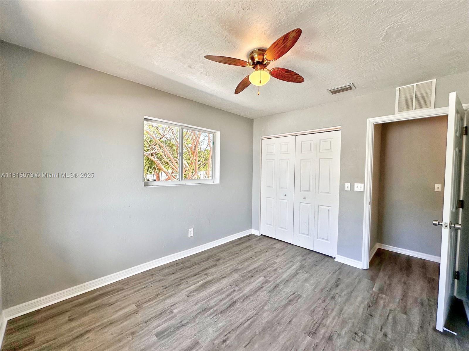 LARGO GARDENS - Residential