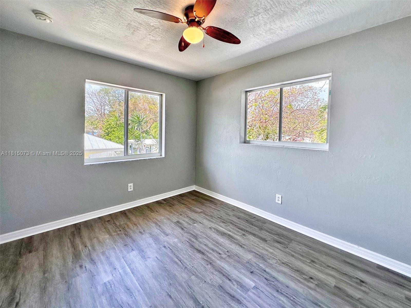 LARGO GARDENS - Residential