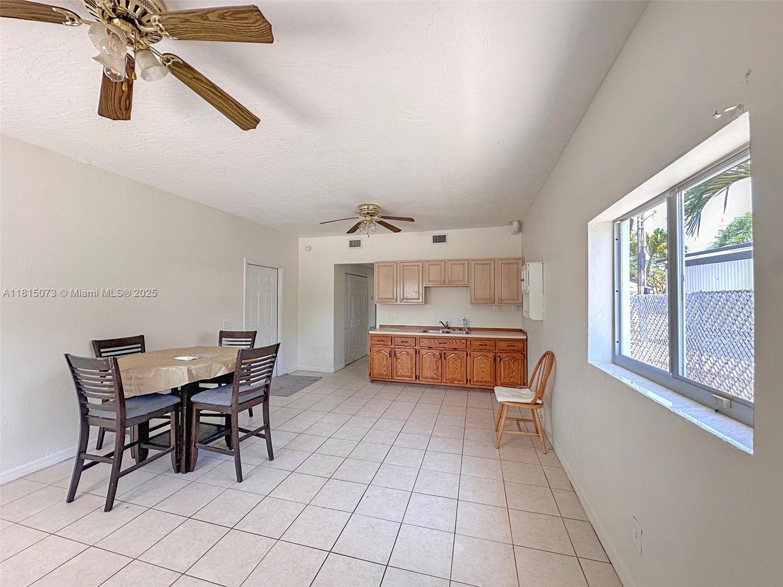 LARGO GARDENS - Residential