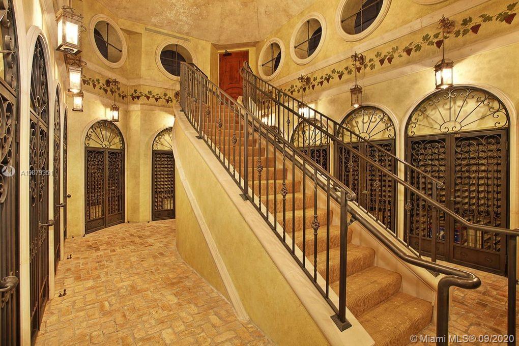 OCEAN TOWER TWO CONDO - Residential