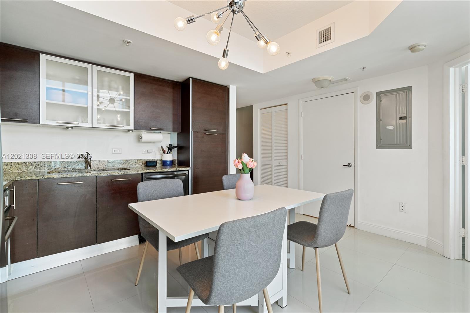BRICKELL ON THE RIVER S T - Residential