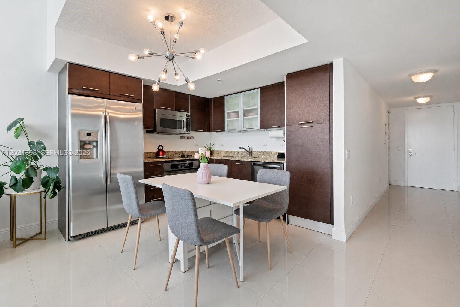 BRICKELL ON THE RIVER S T - Residential