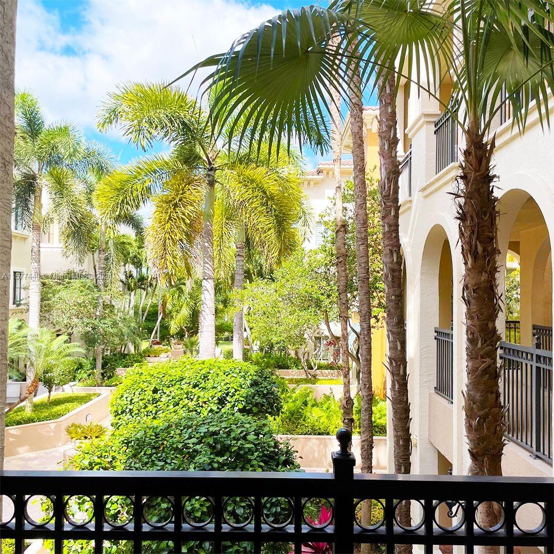 VILLA ALHAMBRA CONDO - Residential