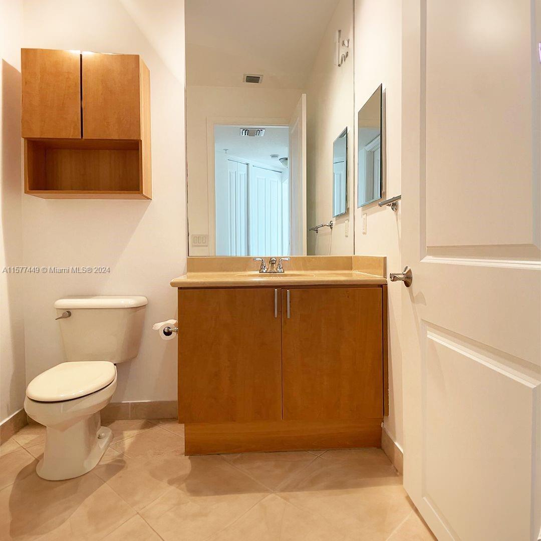 VILLA ALHAMBRA CONDO - Residential