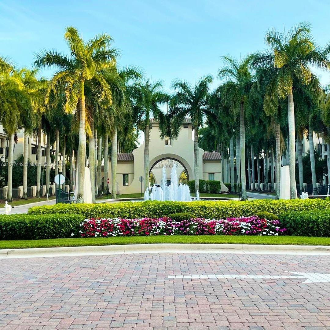 VILLA ALHAMBRA CONDO - Residential