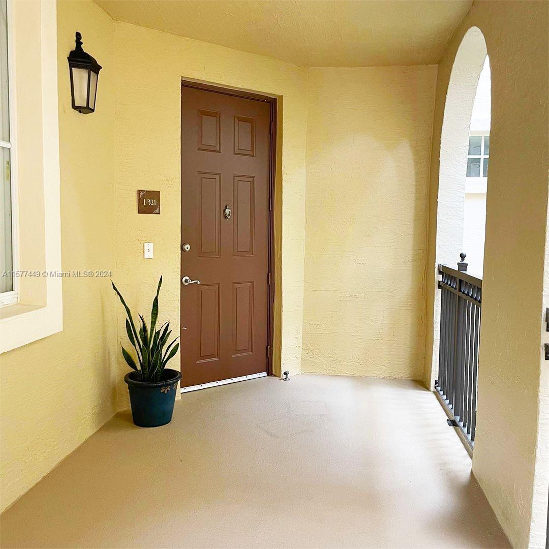 VILLA ALHAMBRA CONDO - Residential