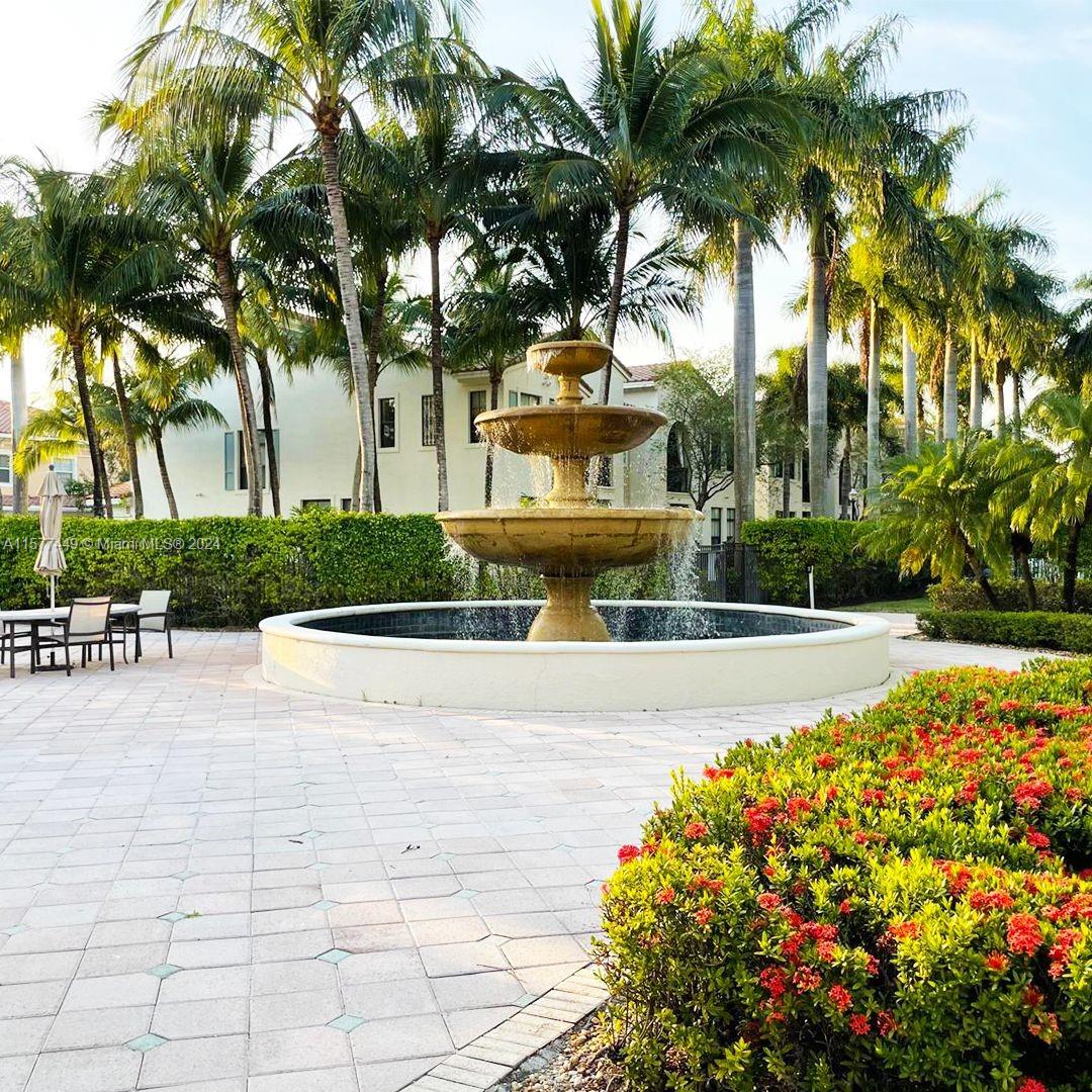 VILLA ALHAMBRA CONDO - Residential