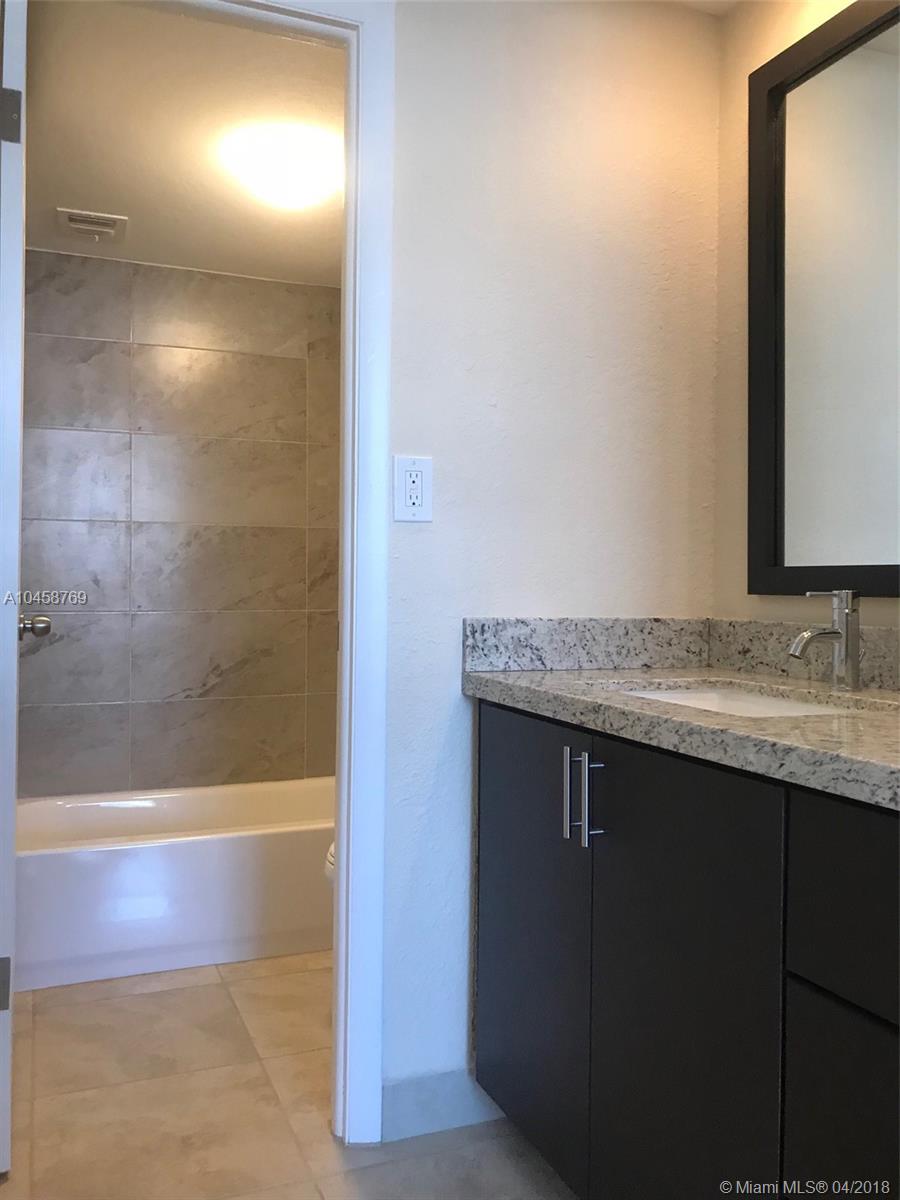 GATEWAY HOUSE CONDO - SOU - Residential Lease