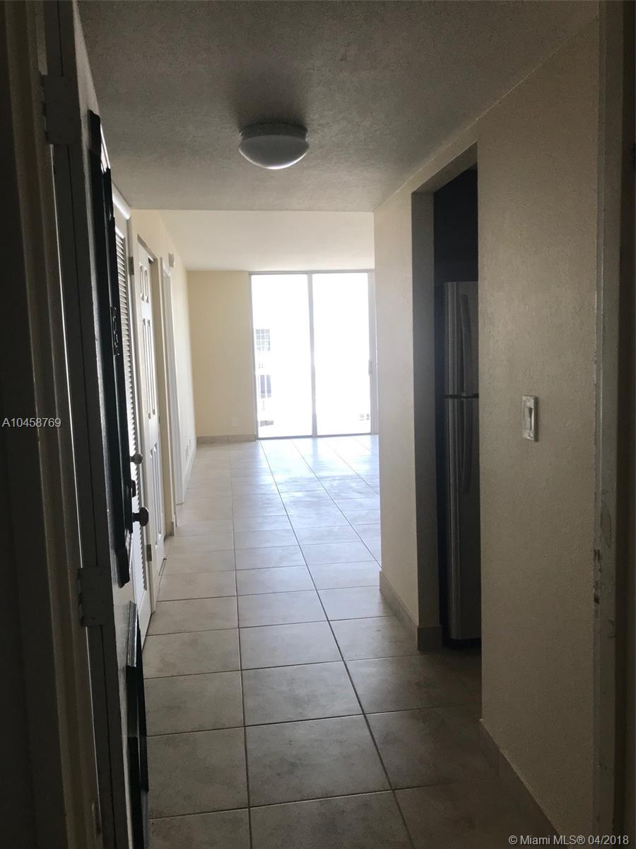 GATEWAY HOUSE CONDO - SOU - Residential Lease