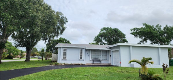 8561 SHERATON DR, MIRAMAR, FL 33025 - Image c40b64e04bbfcb595b7cc173b3ecc206/1983237896