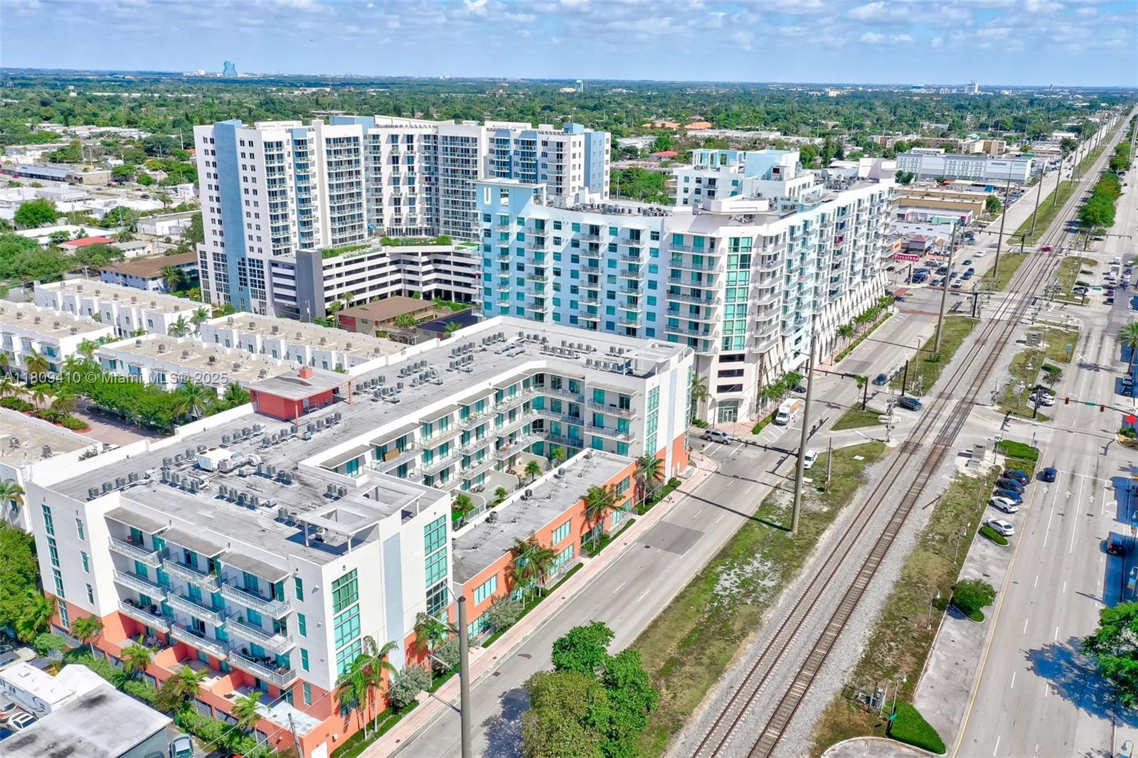 2100 Van Buren St 320, Hollywood, Broward County, Florida - 2 Bedrooms  
2 Bathrooms - 