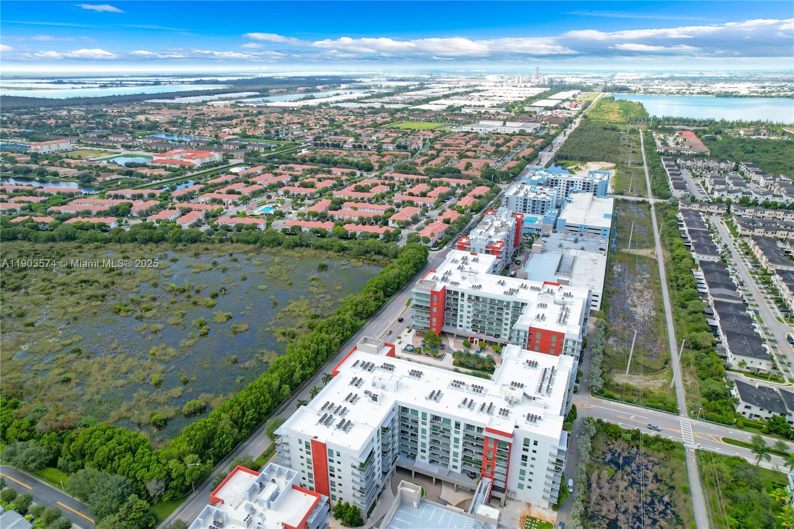 GRAND BAY COMMONS SOUTH - Residential Lease