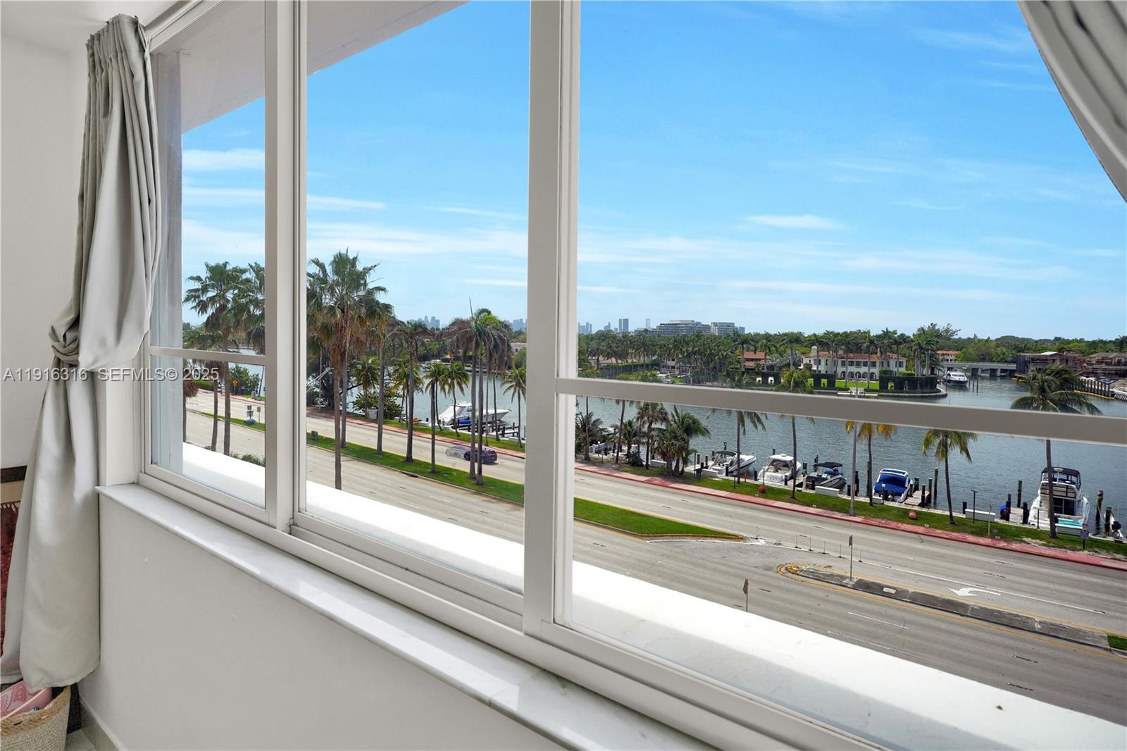 THE CARRIAGE CLUB NORTH C - Residential