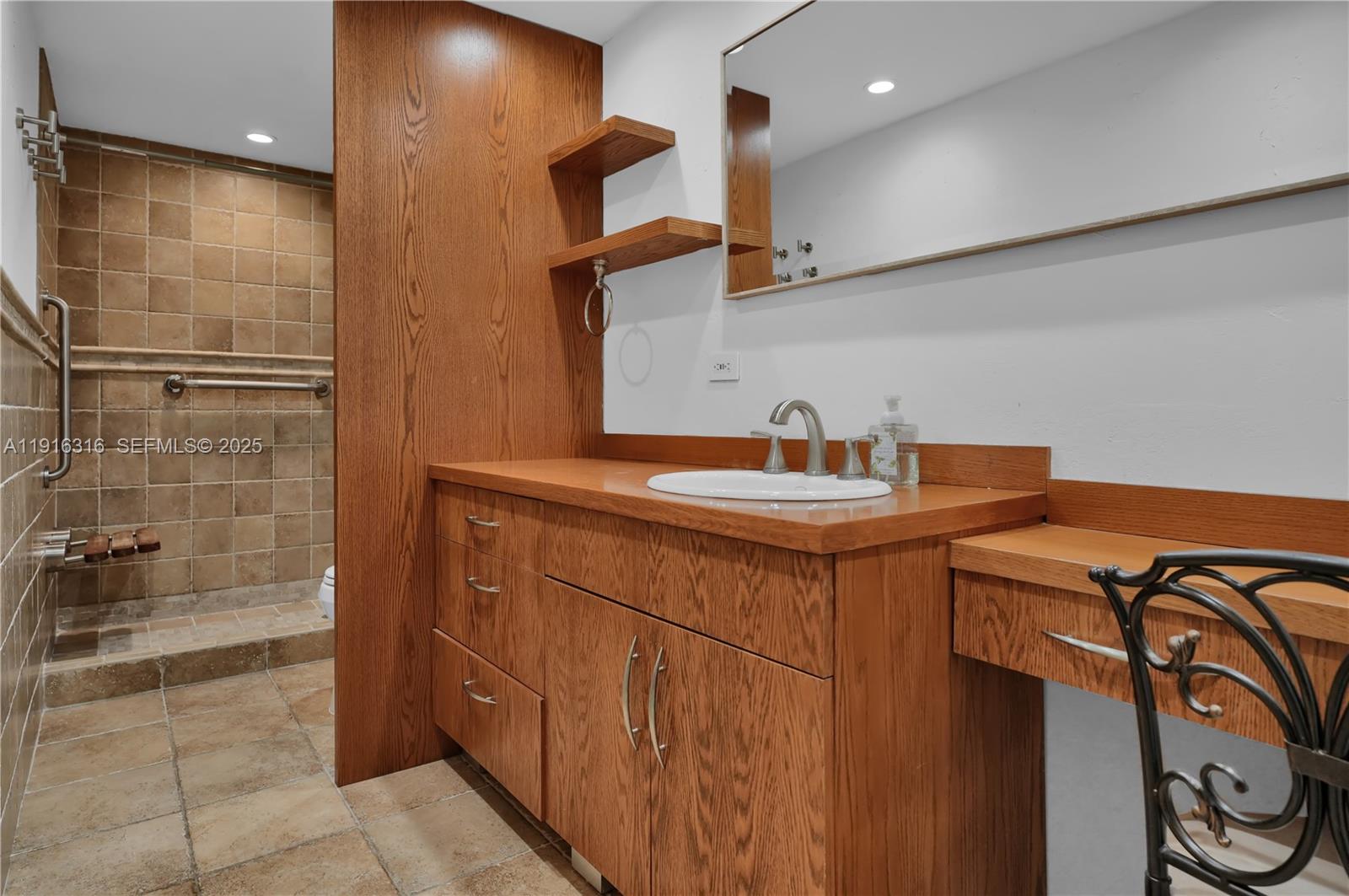 THE CARRIAGE CLUB NORTH C - Residential