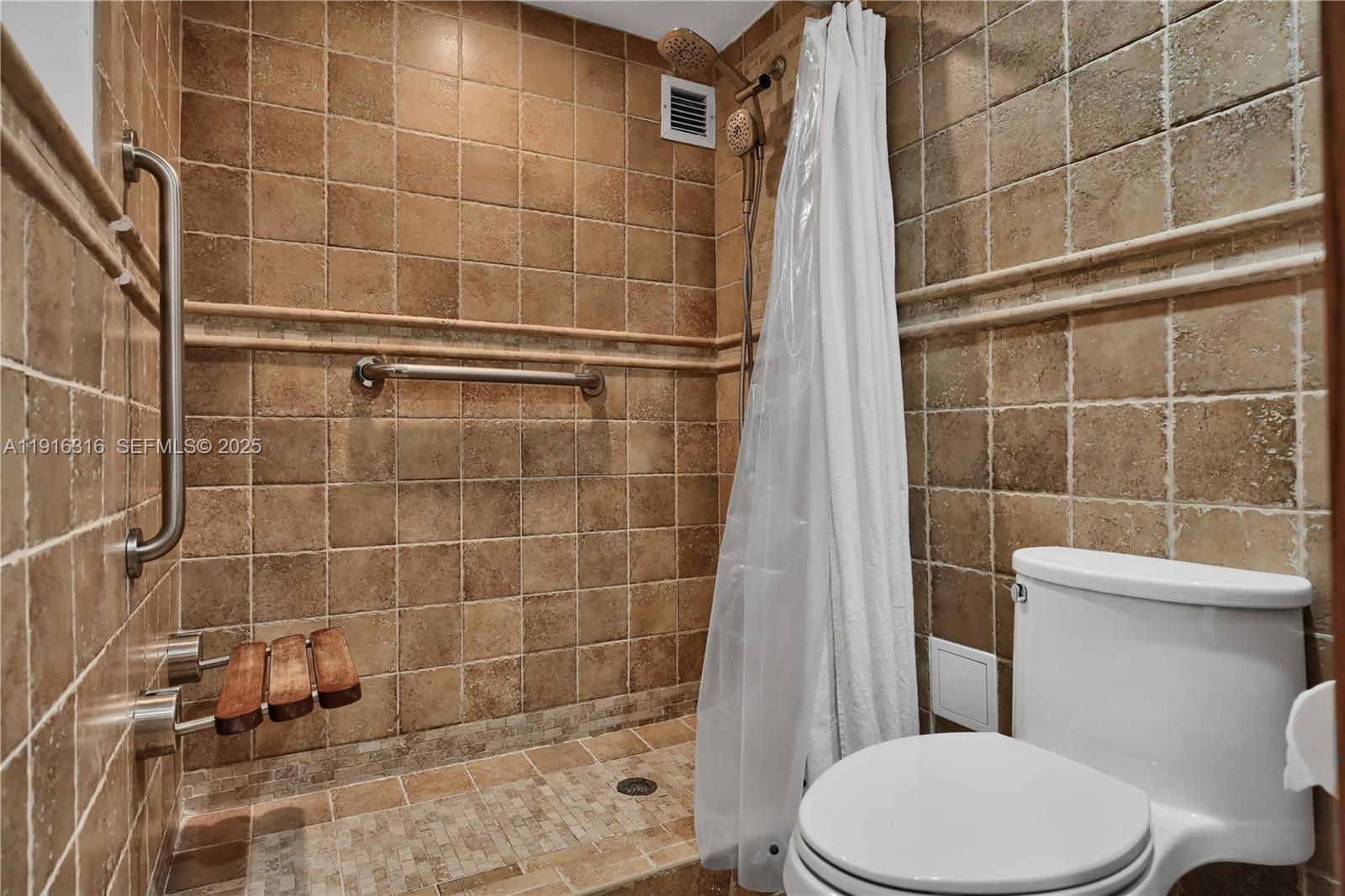 THE CARRIAGE CLUB NORTH C - Residential