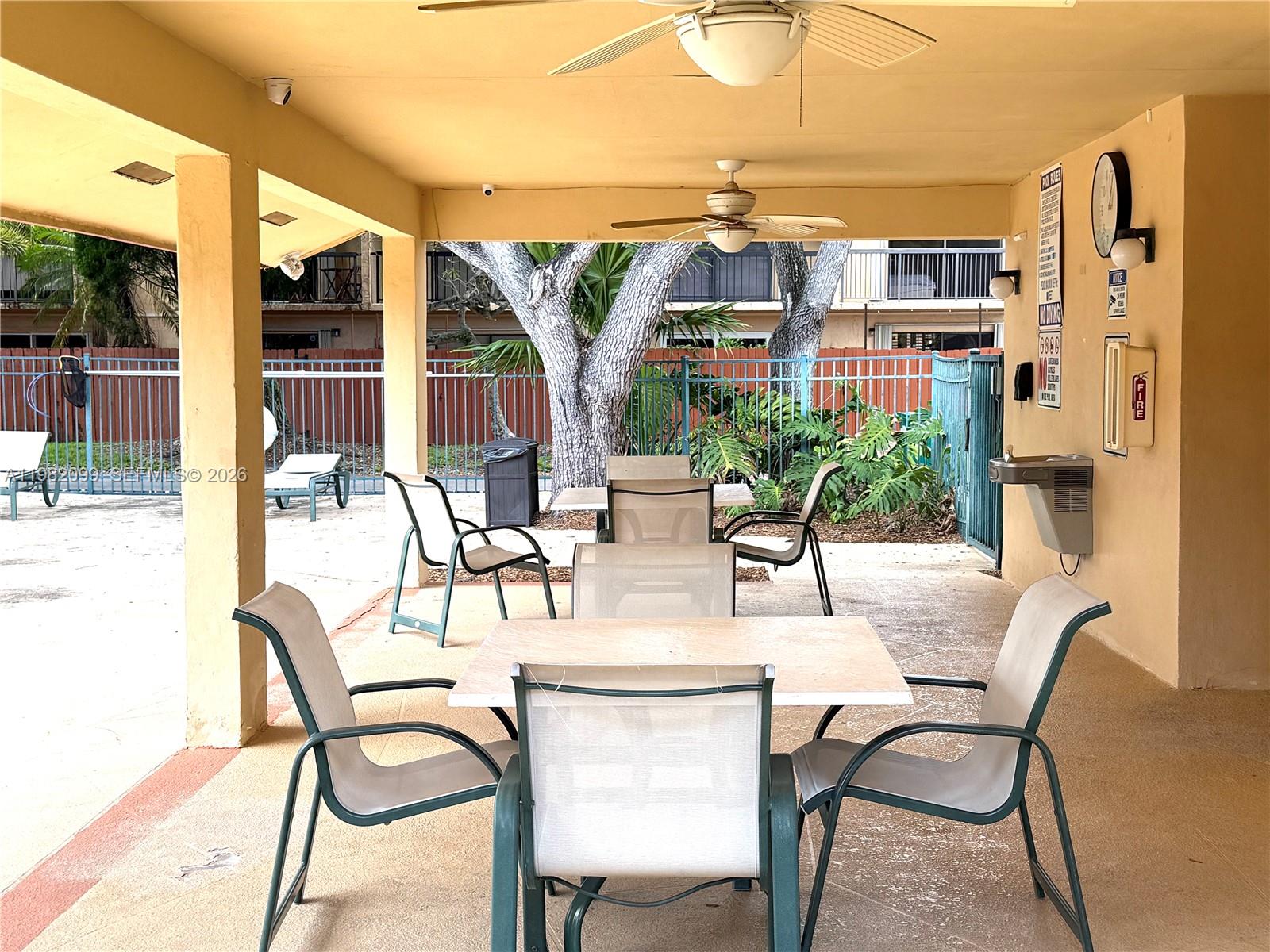 DADELAND COVE SEC 1 - Residential Lease