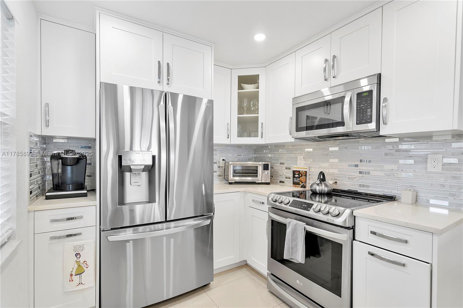 1069 Hillsboro Mile 308