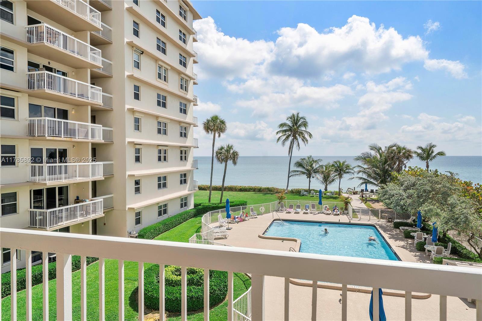 1069 Hillsboro Mile 308