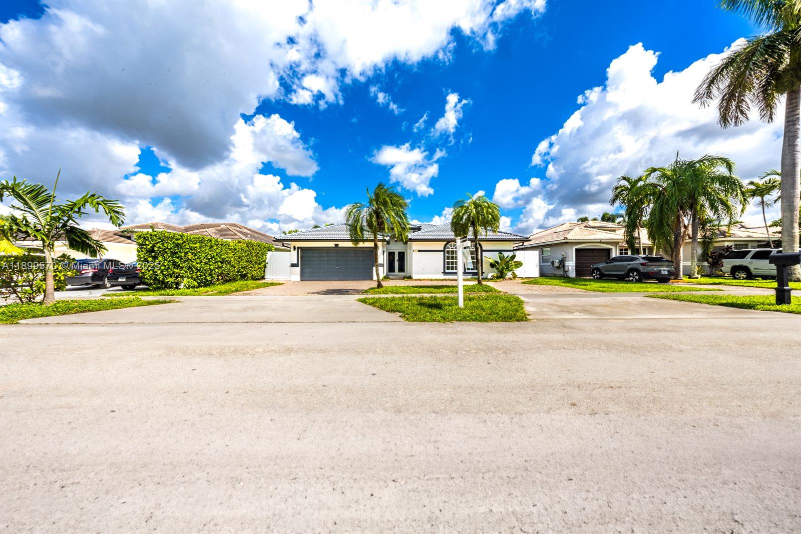 KENDALL FAMILY ESTATES PH - Residential Lease