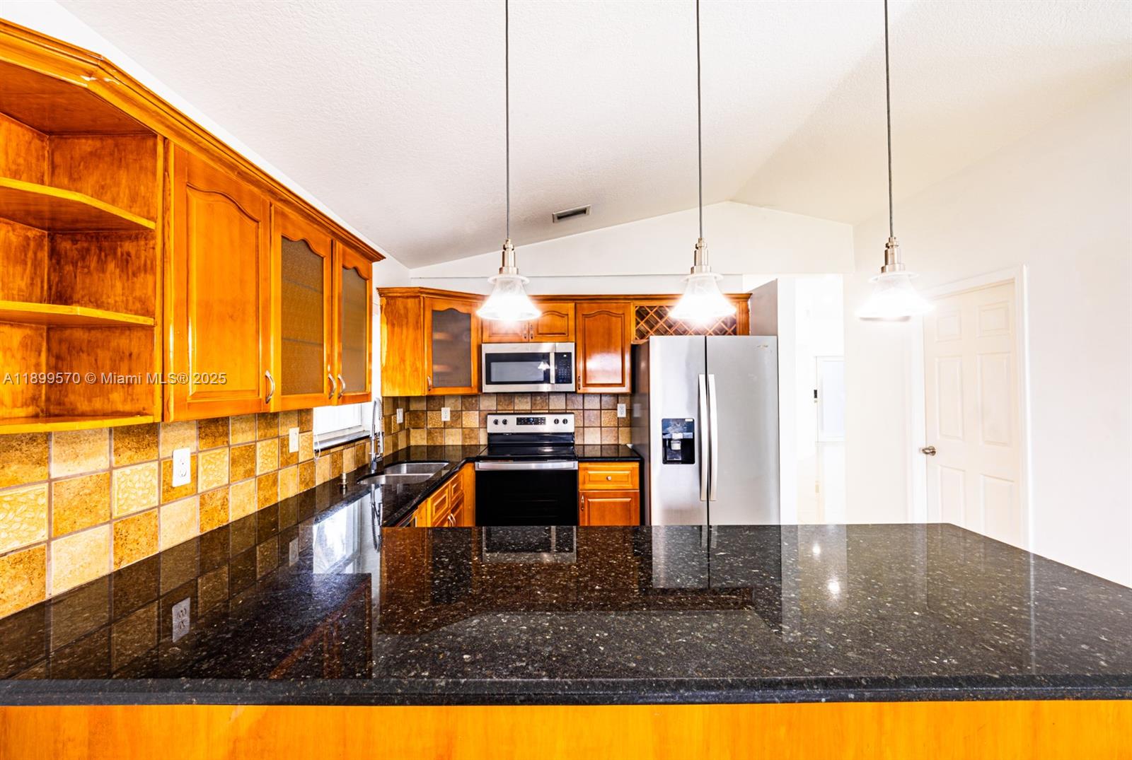 KENDALL FAMILY ESTATES PH - Residential Lease