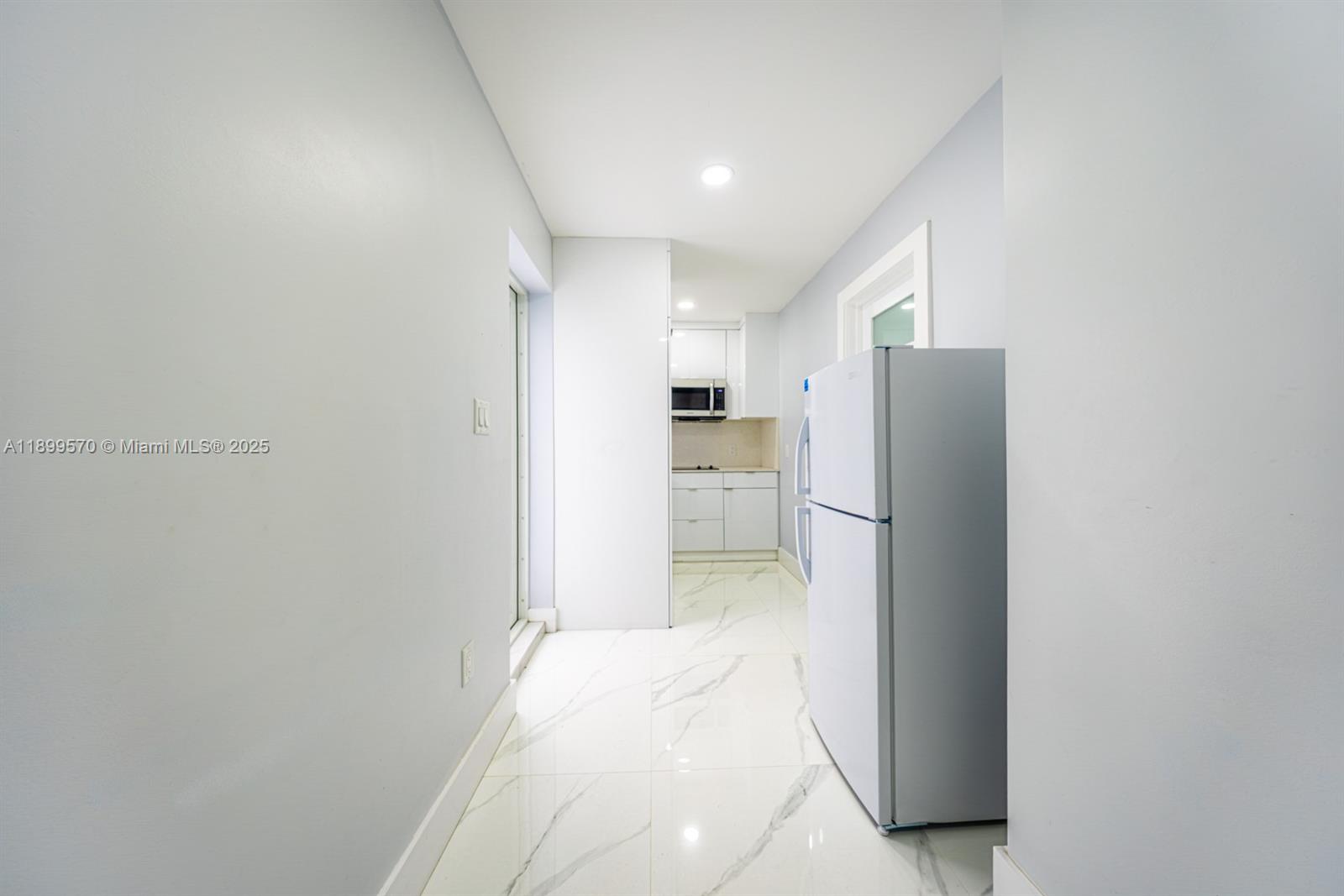 KENDALL FAMILY ESTATES PH - Residential Lease