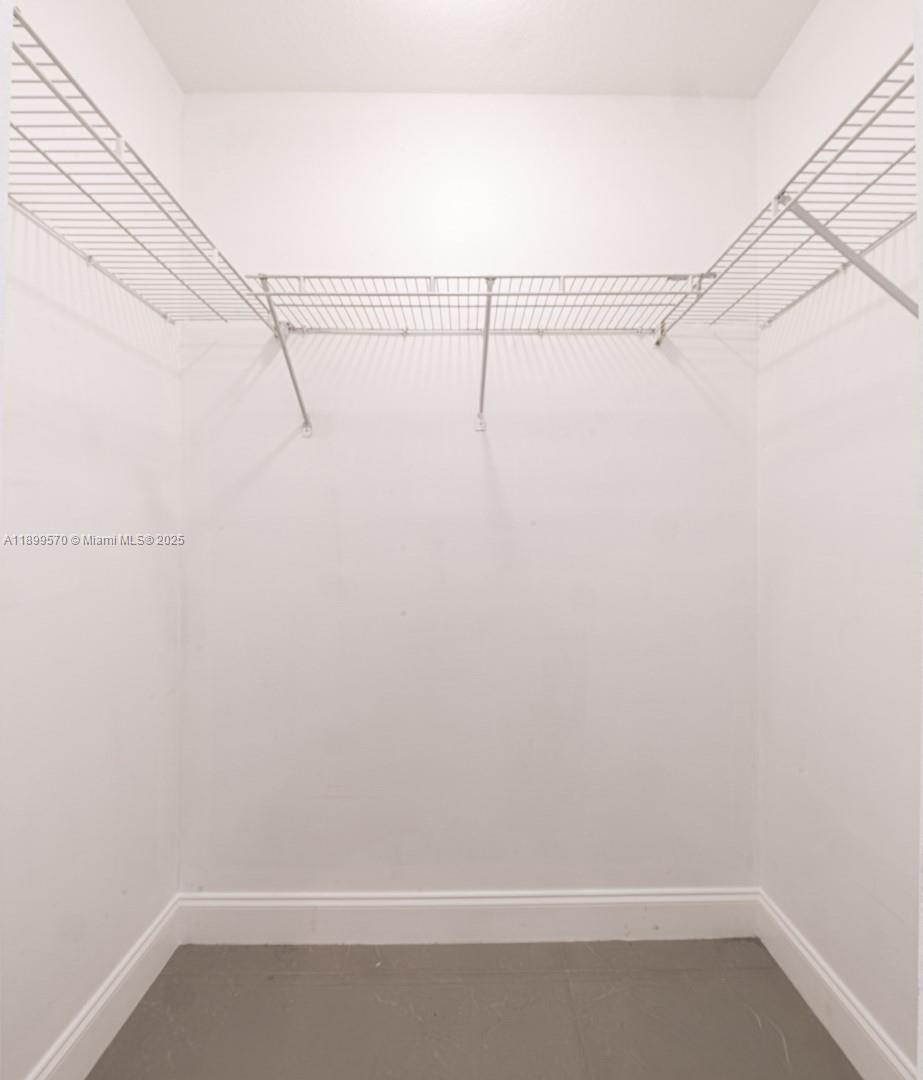 KENDALL FAMILY ESTATES PH - Residential Lease