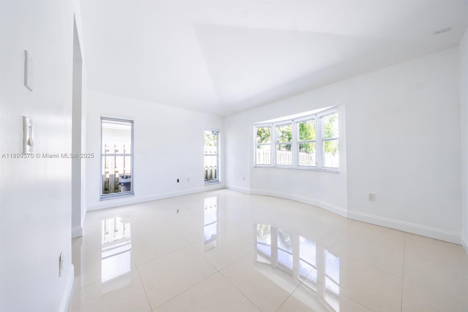 KENDALL FAMILY ESTATES PH - Residential Lease