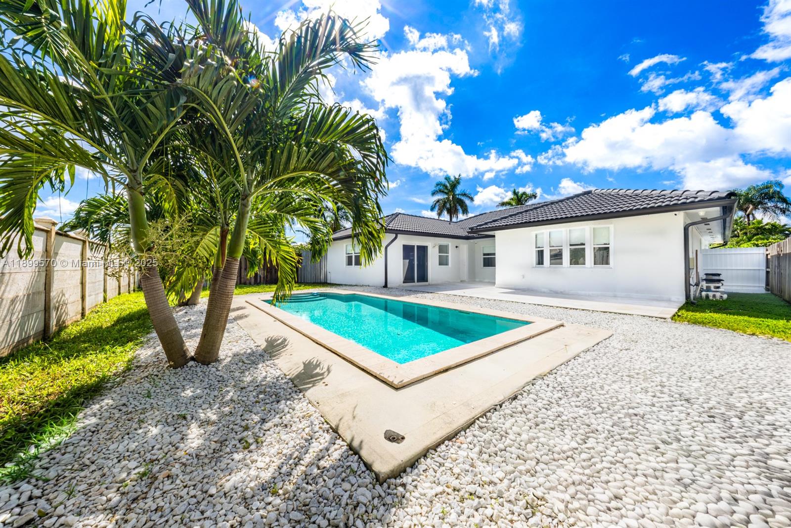 KENDALL FAMILY ESTATES PH - Residential Lease