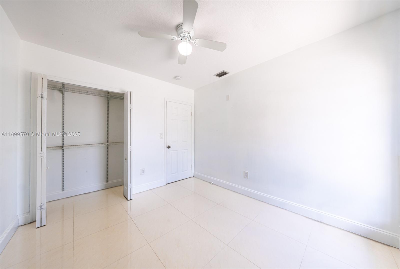 KENDALL FAMILY ESTATES PH - Residential Lease