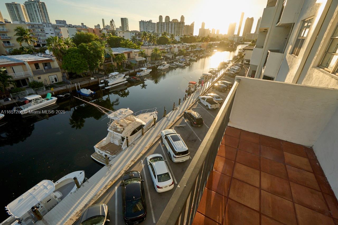 CORAL ISLE WEST CONDO - Residential