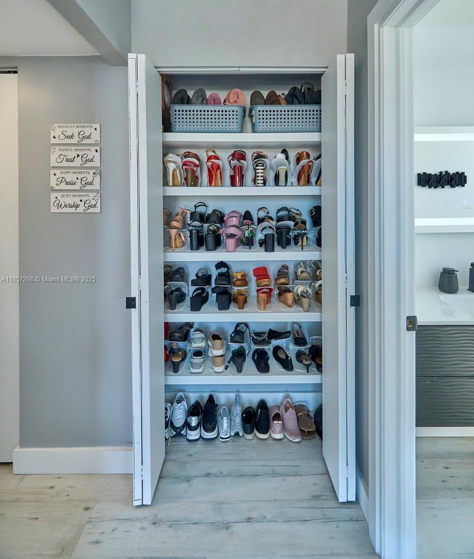 CORAL ISLE WEST CONDO - Residential